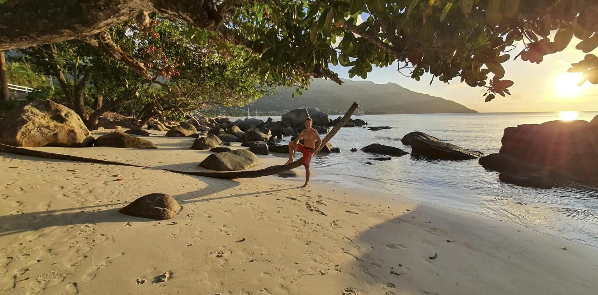 Ocean View Villa - Beauvallon Villas Beau Vallon