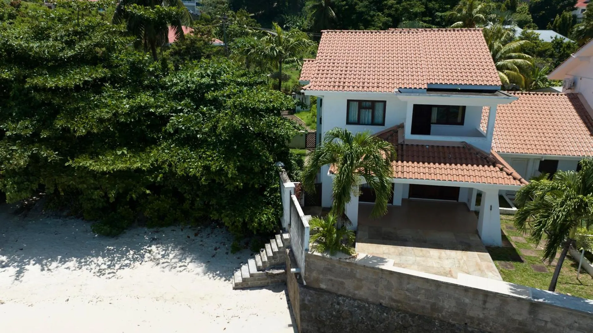 Ocean View Villa - Beauvallon Villas Beau Vallon