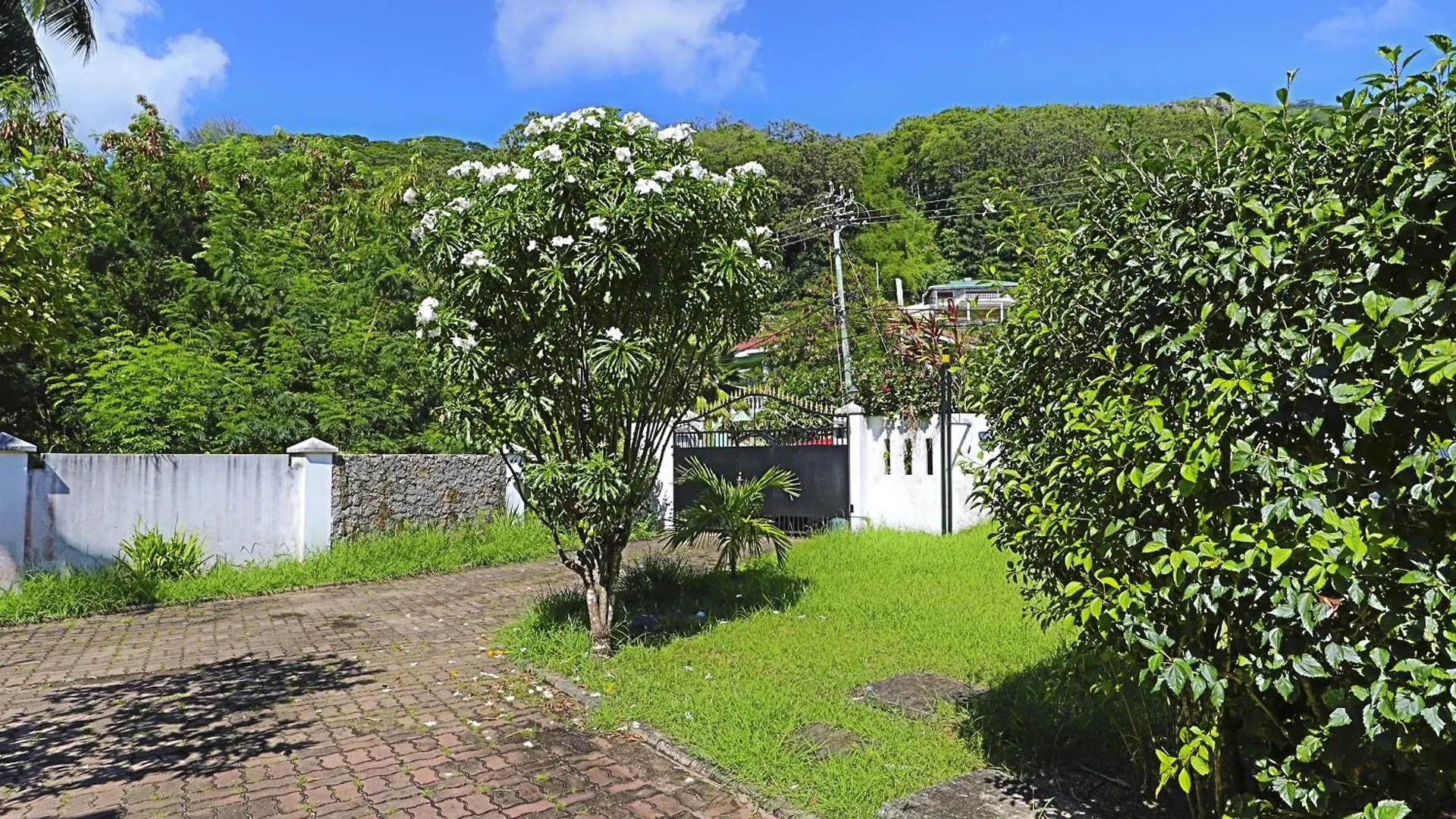 Ocean View Villa - Beauvallon Villas Beau Vallon